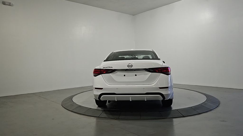 2025 Nissan Sentra SV photo 3