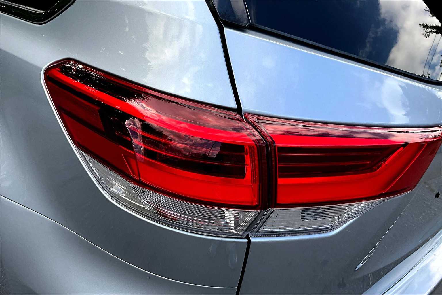 2019 Toyota Highlander XLE photo 26