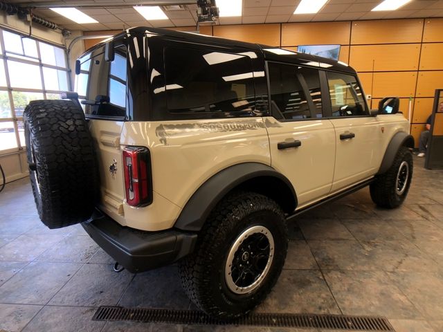 2025 Ford Bronco Badlands photo 7