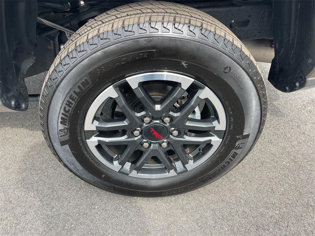 2025 Toyota Tacoma TRD Sport photo 27