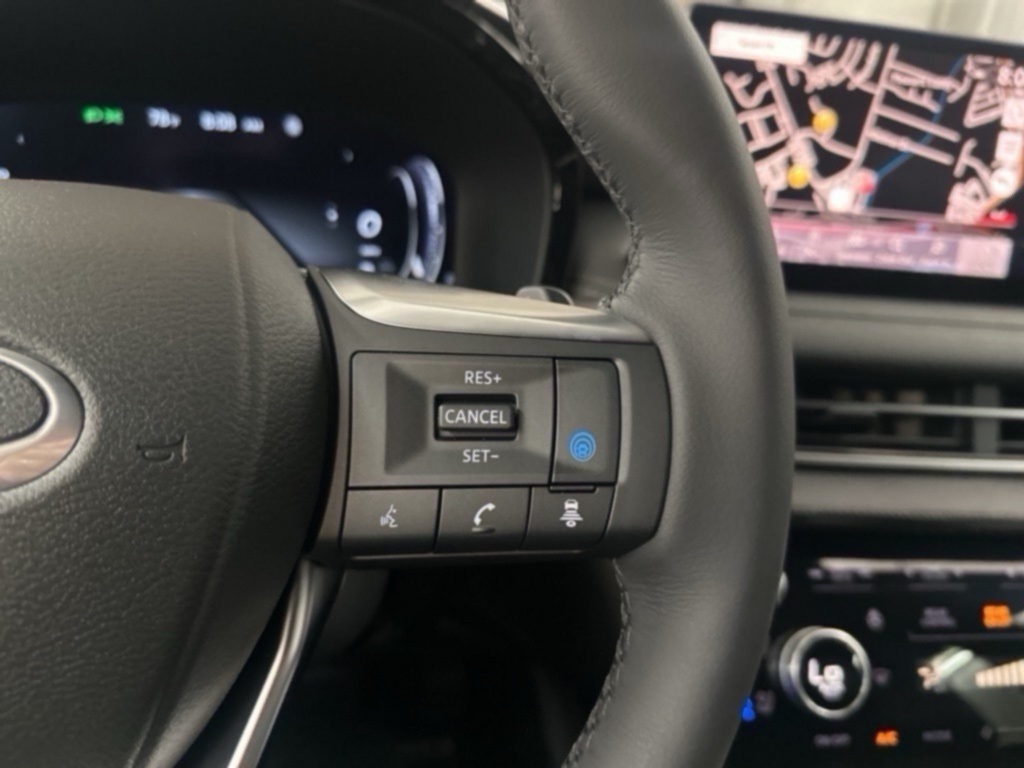 2025 Infiniti QX60 Luxe photo 9