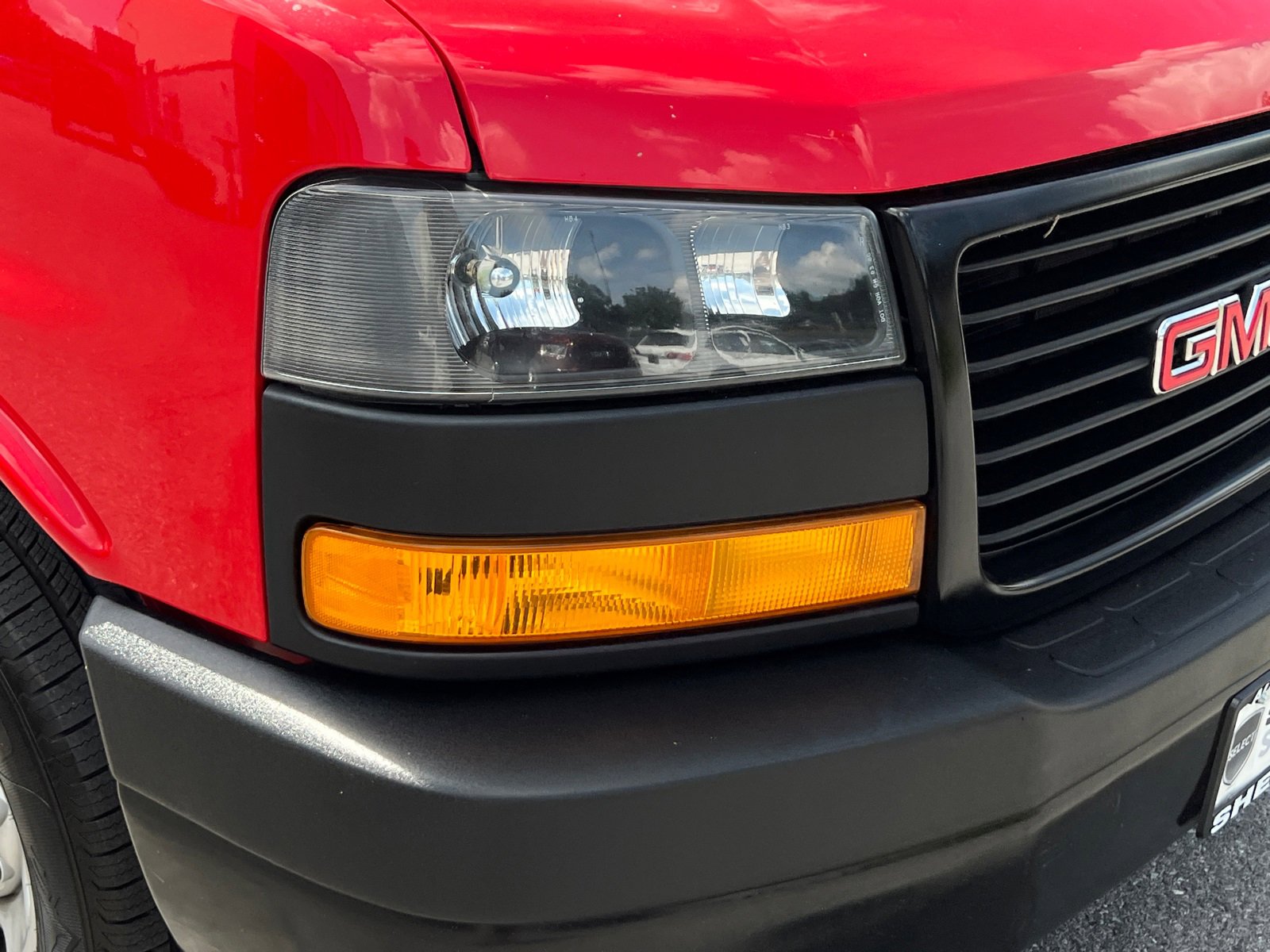 2023 Gmc Savana Cargo 3500 photo 6