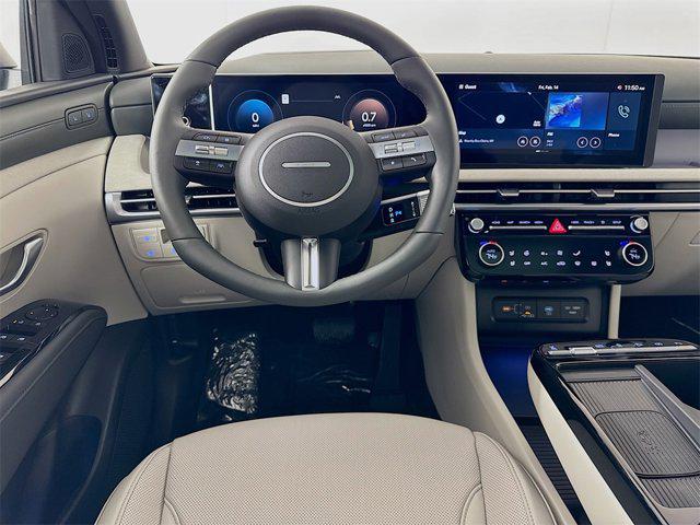 2025 Hyundai Tucson Limited photo 3