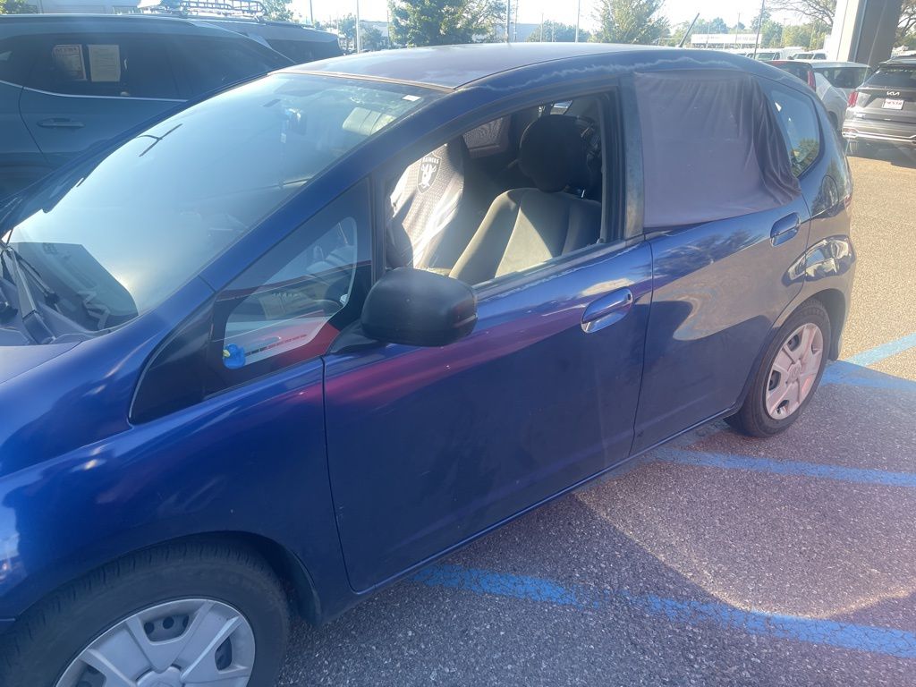 2011 Honda Fit Base photo 2