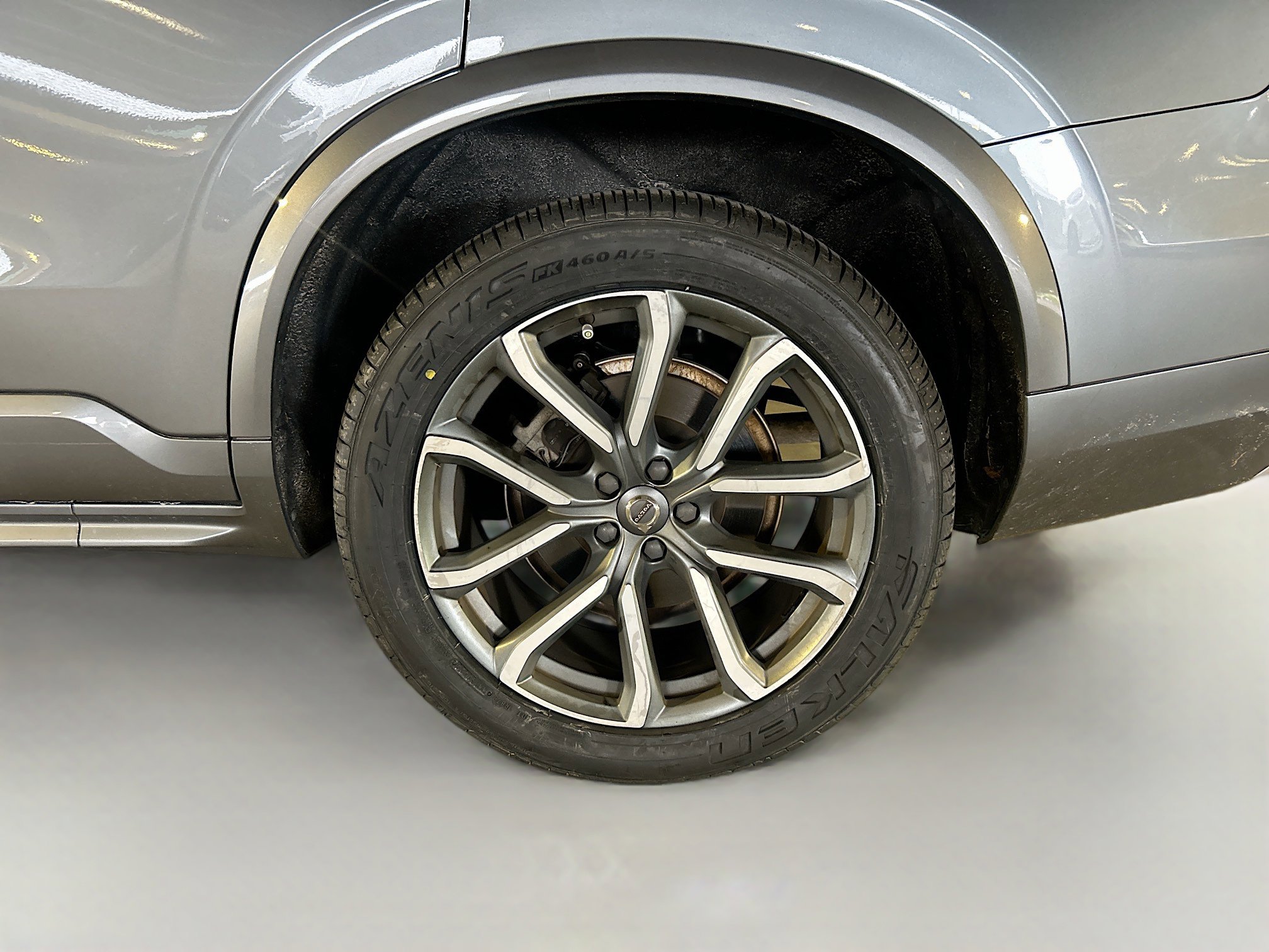 2019 Volvo XC90 Momentum AWD photo 34