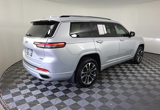 2021 Jeep Grand Cherokee Overland photo 4