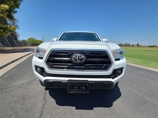 2019 Toyota Tacoma SR5 photo 2