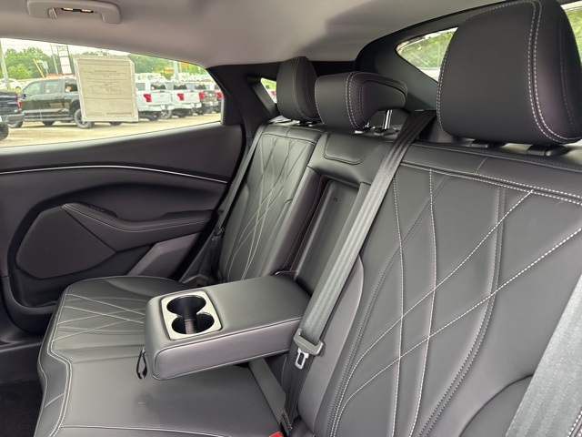 2025 Ford Mustang Mach-E Select photo 23