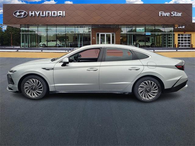 2025 Hyundai Sonata Hybrid SEL photo 4