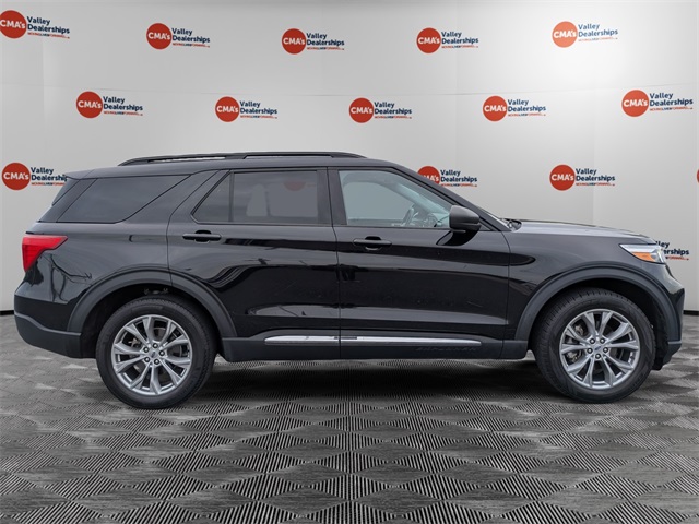 2022 Ford Explorer XLT photo 3
