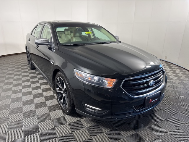 Used 2015 Ford Taurus Limited with VIN 1FAHP2F80FG190072 for sale in Shakopee, Minnesota