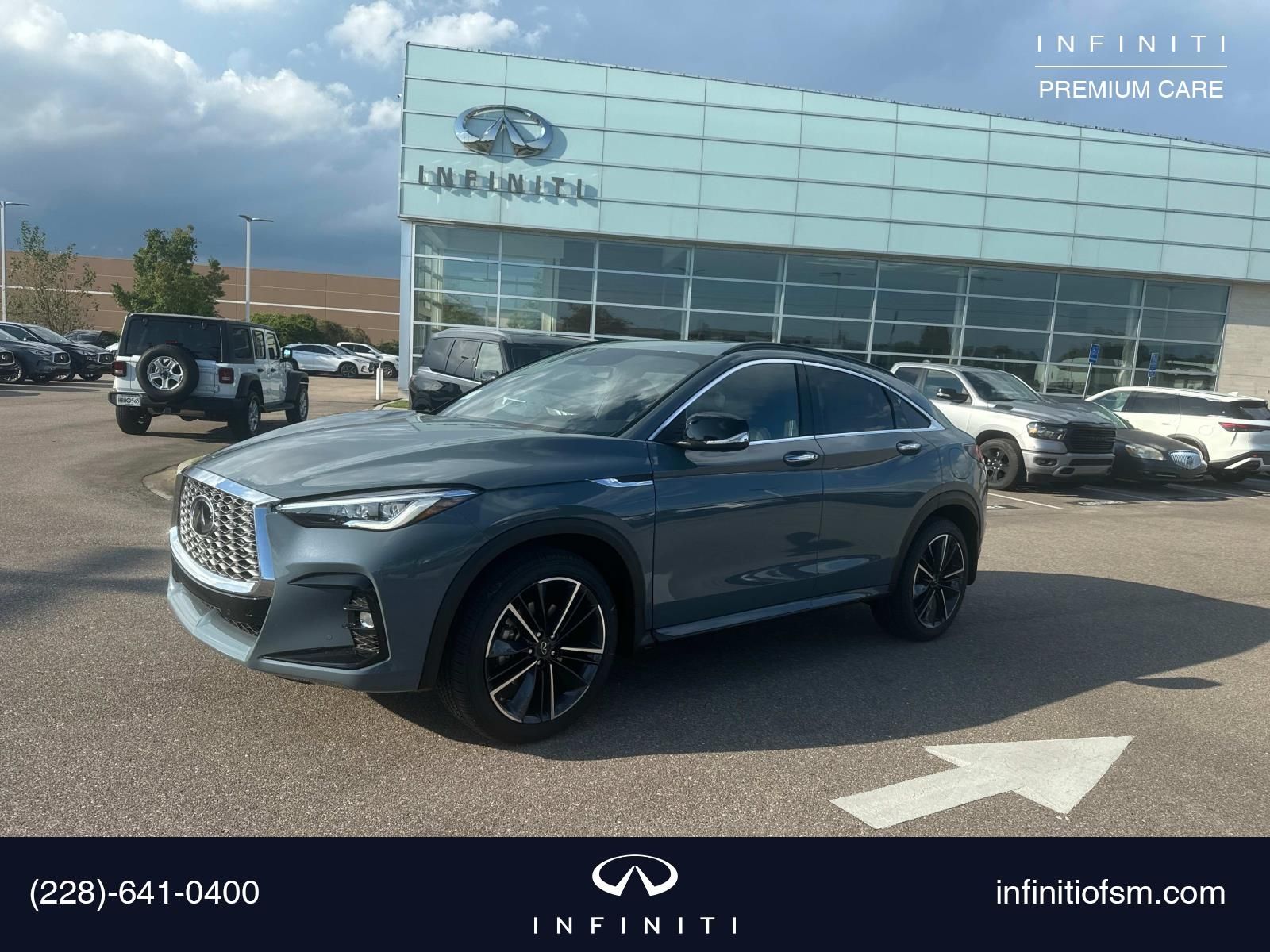 2025 INFINITI QX55 Essential's photo