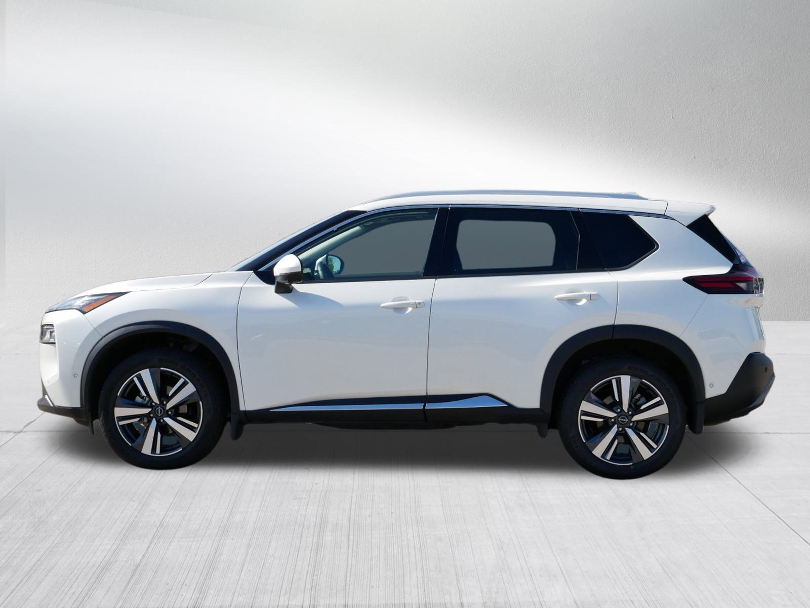 2022 Nissan Rogue SL photo 4