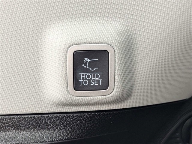 2023 Jeep Grand Cherokee Limited photo 14