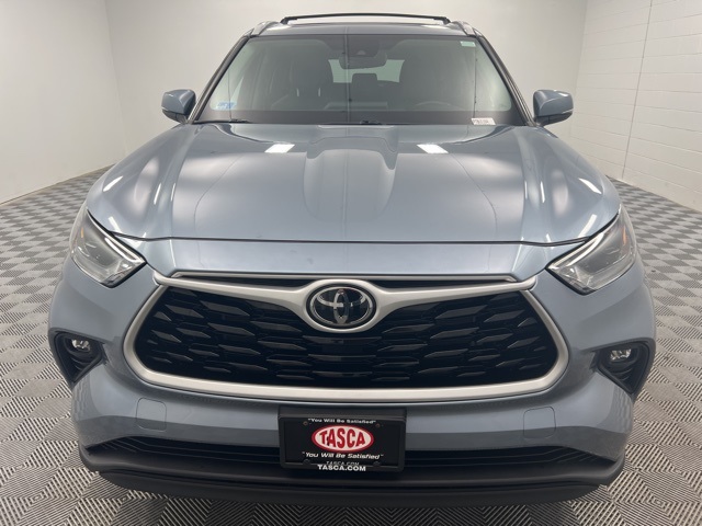 2022 Toyota Highlander XLE photo 3