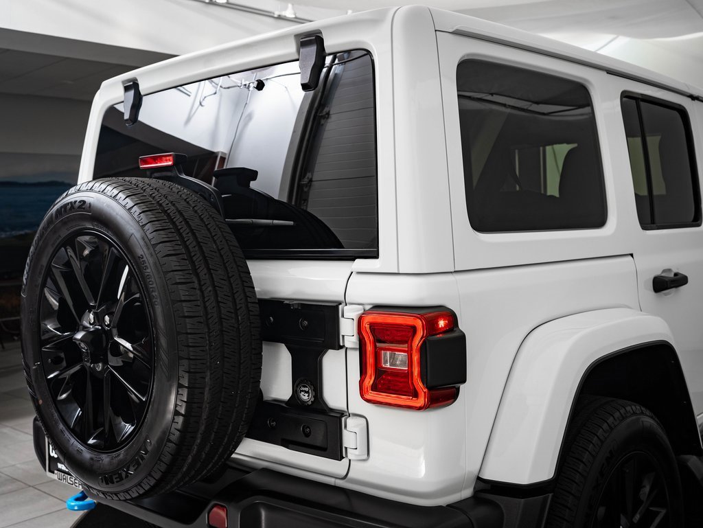 2024 Jeep Wrangler Sahara 4xe photo 15