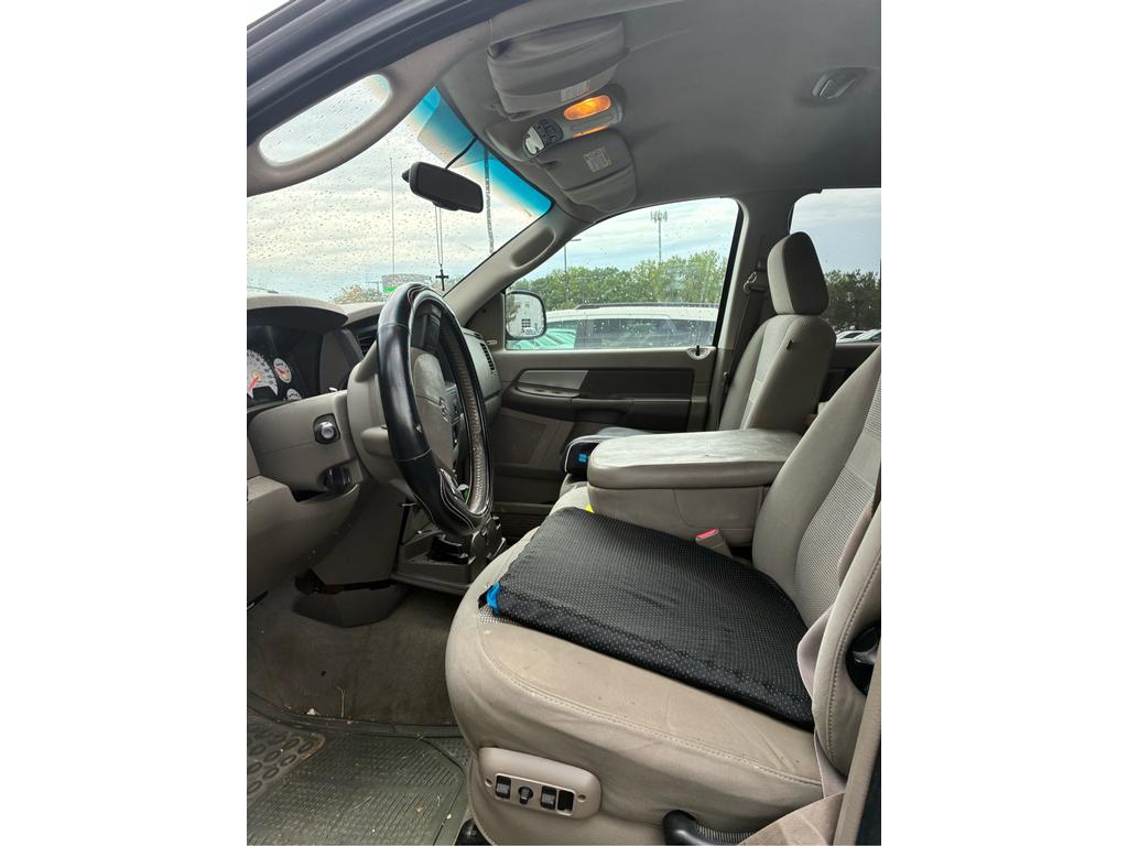 2008 Dodge Ram SLT photo 5