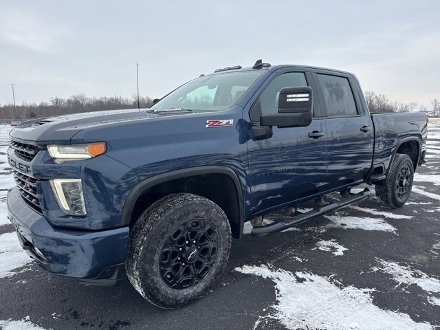 2023 Chevrolet Silverado 3500HD LT's photo