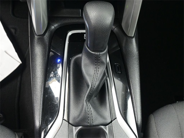 2025 Toyota Corolla Cross LE photo 4