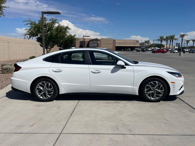 2023 Hyundai Sonata SEL photo 2
