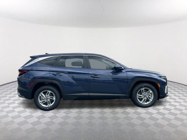 2025 Hyundai Tucson SE photo 3