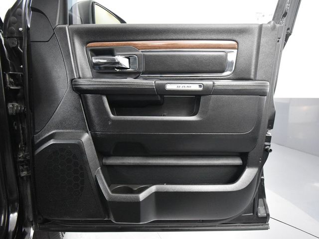 2016 Ram 1500 Laramie photo 38