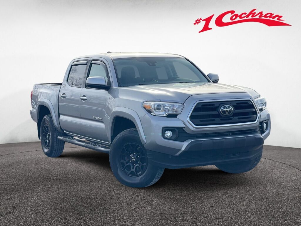 2019 Toyota Tacoma SR5's photo