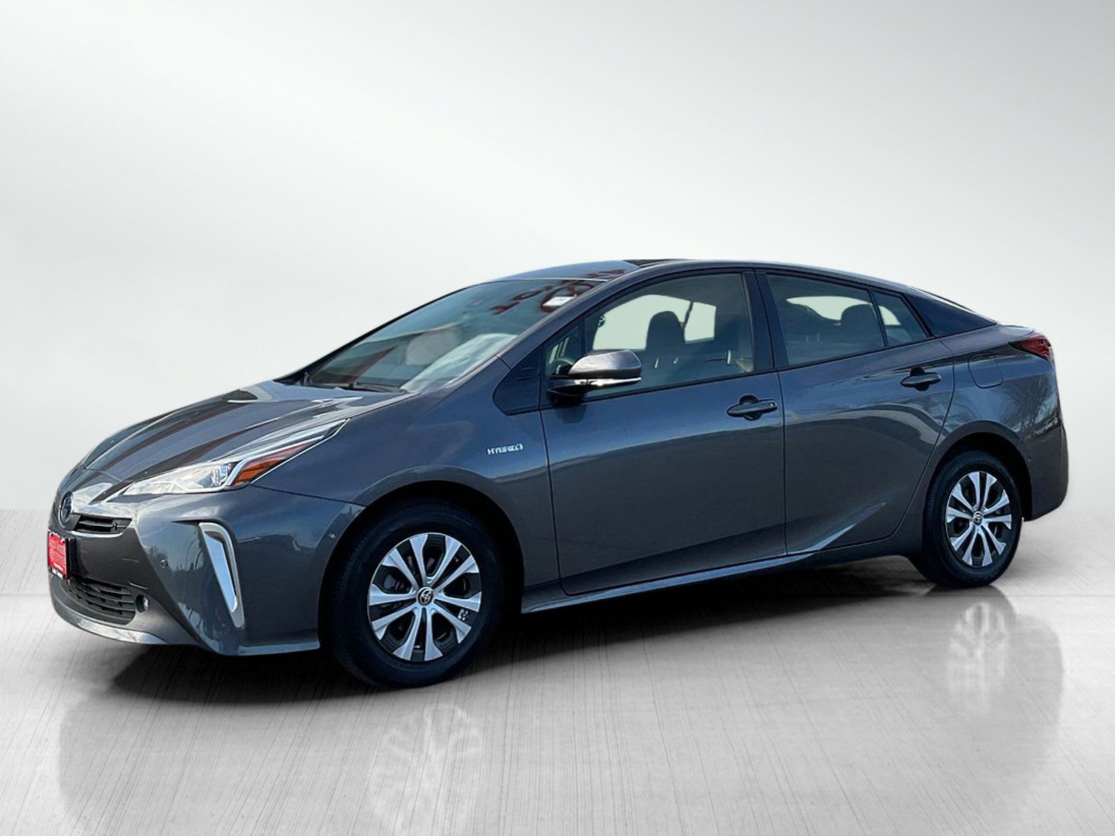 2020 Toyota Prius LE's photo