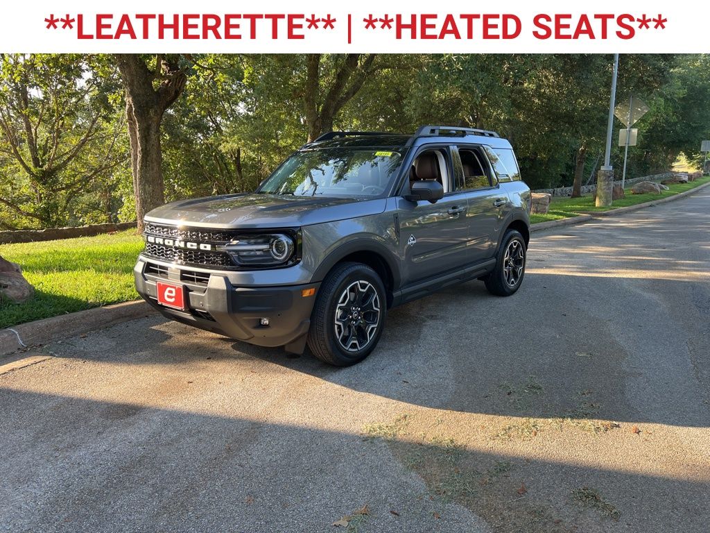 2025 Ford Bronco Sport Outer Banks photo 3