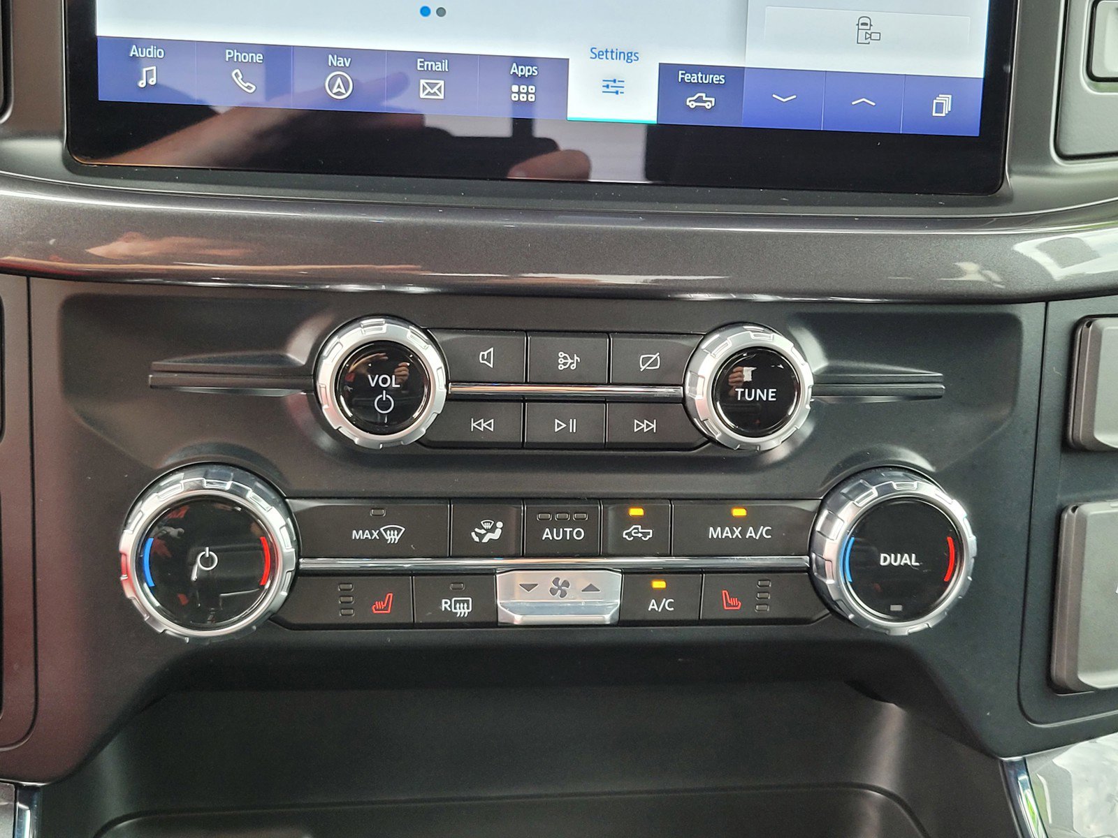 2023 Ford F-150 XLT photo 18