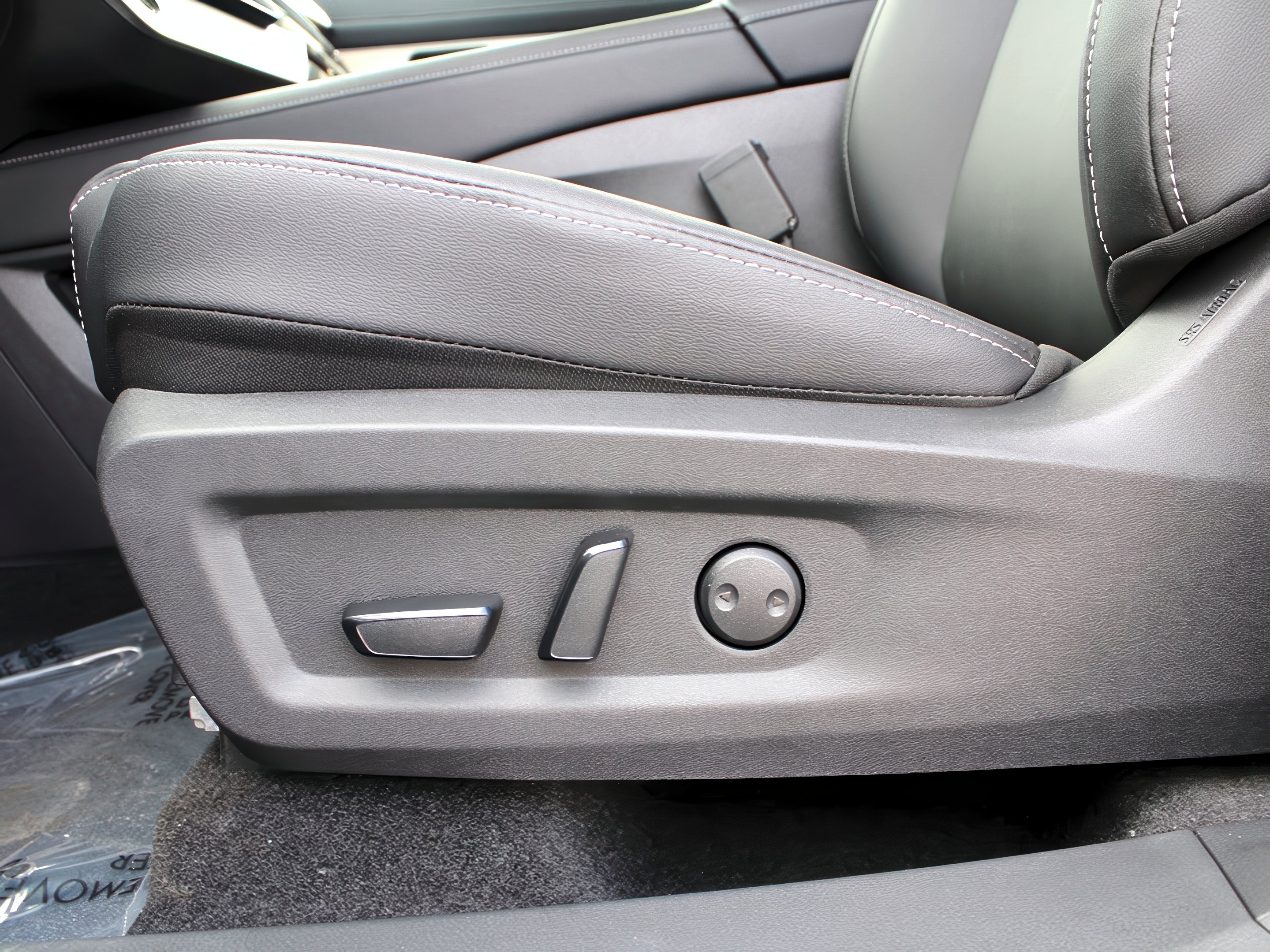 2025 Nissan Murano SL photo 11