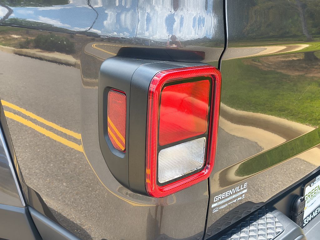2024 Jeep Gladiator Sport S photo 4