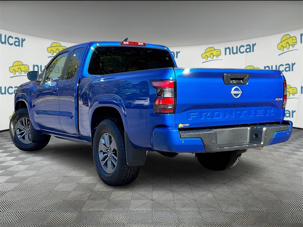 2025 Nissan Frontier SV photo 4