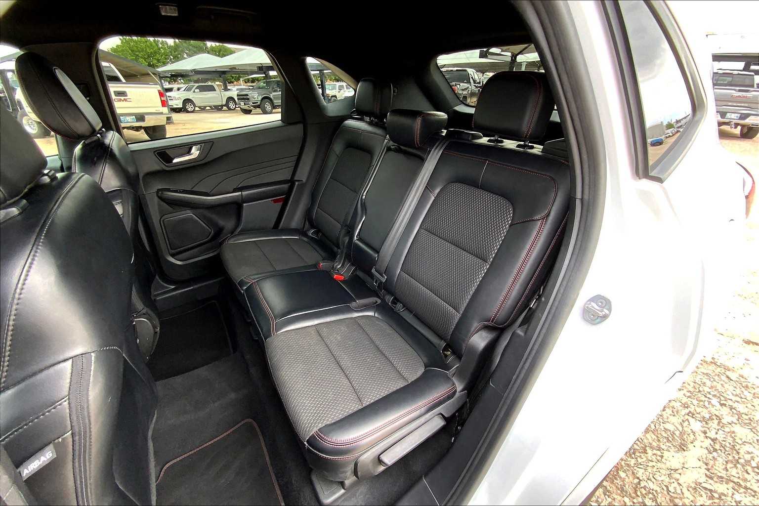 2023 Ford Escape ST-Line photo 19