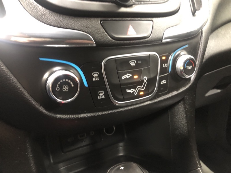 2020 Chevrolet Equinox LT photo 26