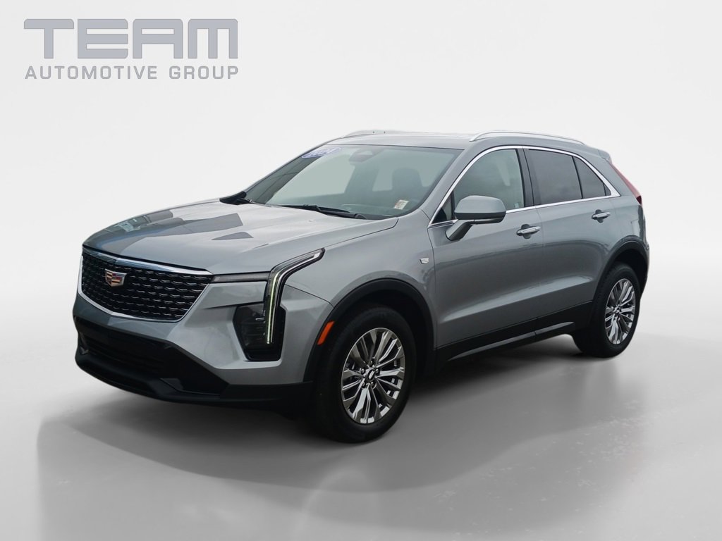 2024 Cadillac XT4 Premium Luxury photo 3