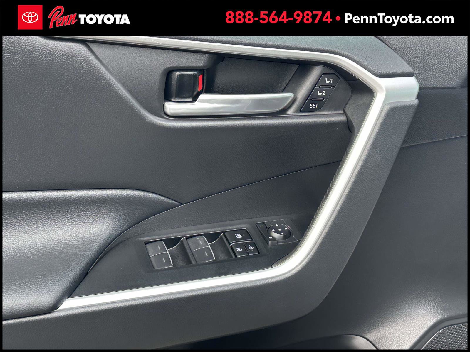 2023 Toyota RAV4 Hybrid XLE Premium photo 13