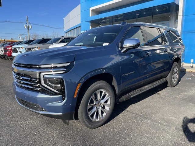 2026 Chevrolet Suburban Premier photo 3