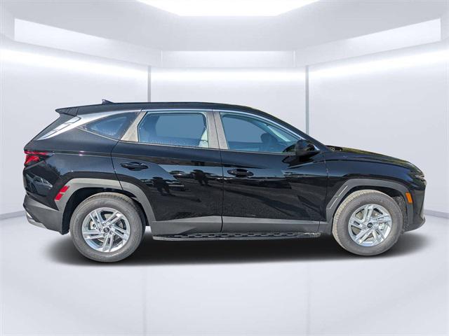2025 Hyundai Tucson SE photo 2