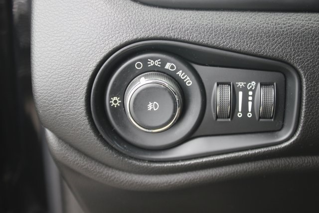 2020 Jeep Renegade Latitude photo 16