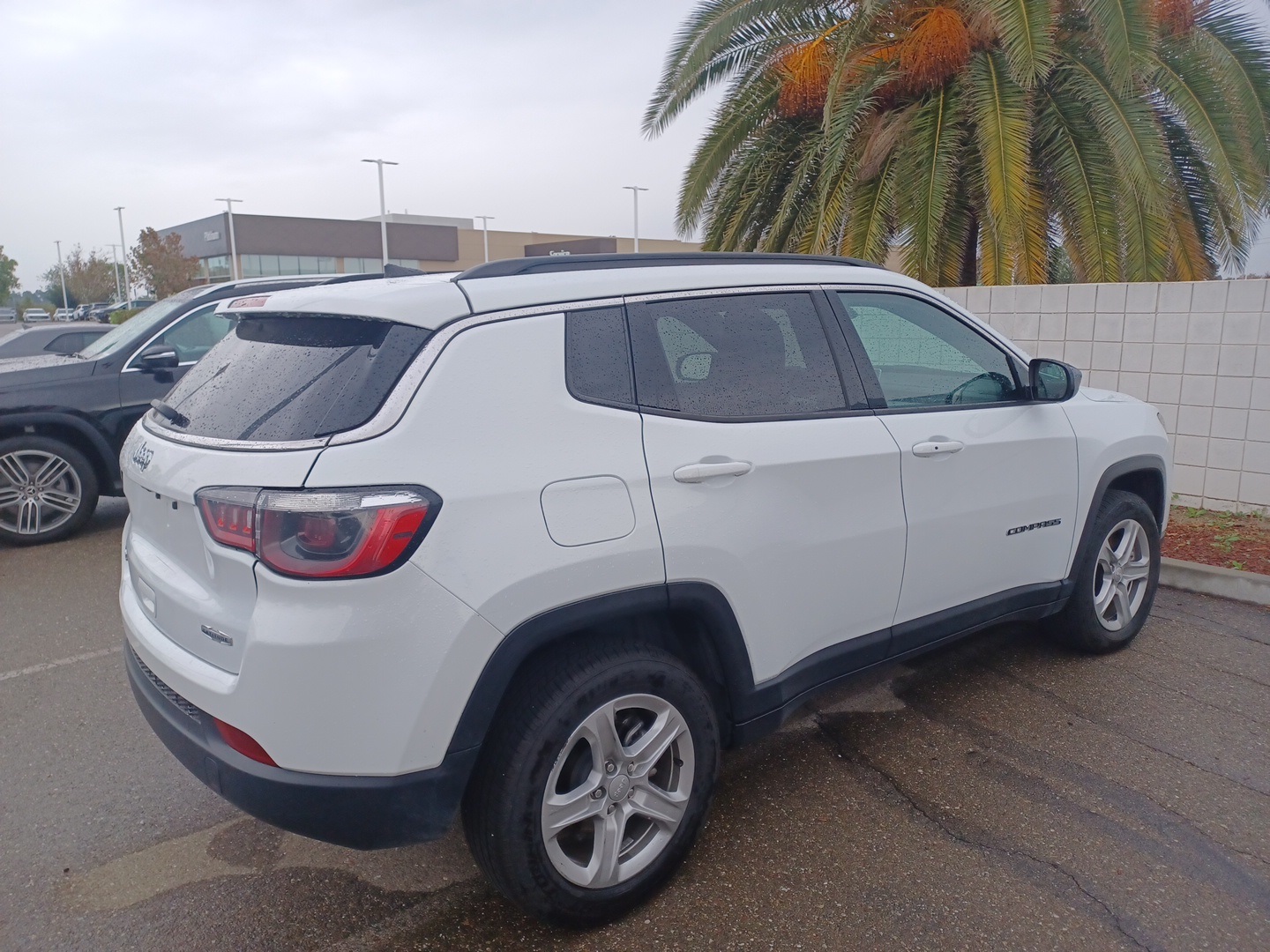 2024 Jeep Compass North Edition Latitude photo 3