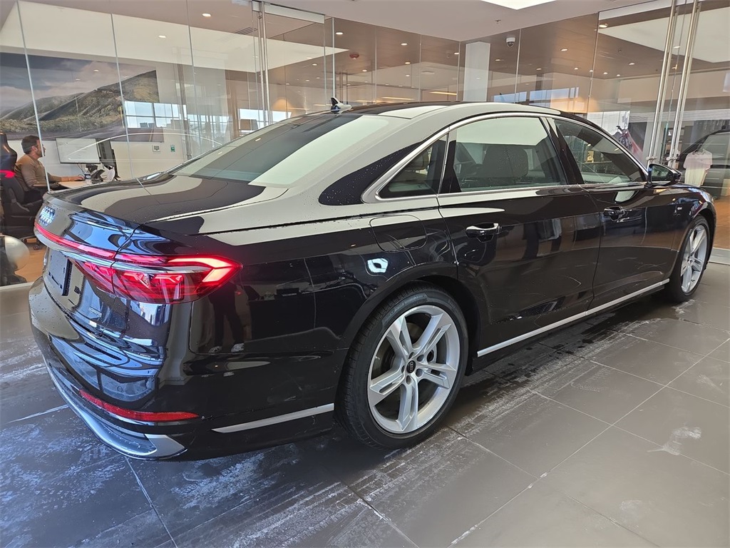 2025 Audi A8 L 55 photo 18