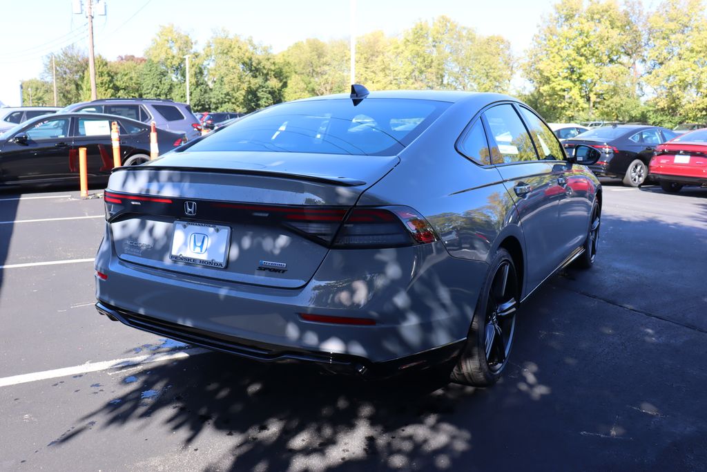 2025 Honda Accord Hybrid Sport-L photo 4