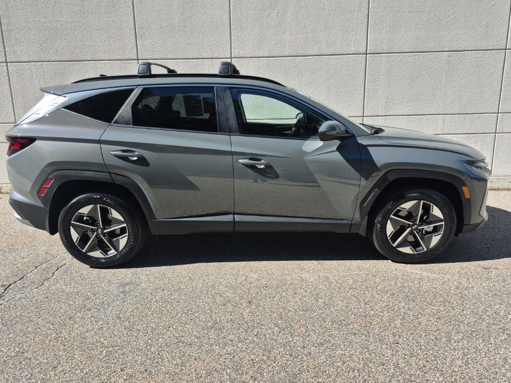 2025 Hyundai Tucson SEL photo 3