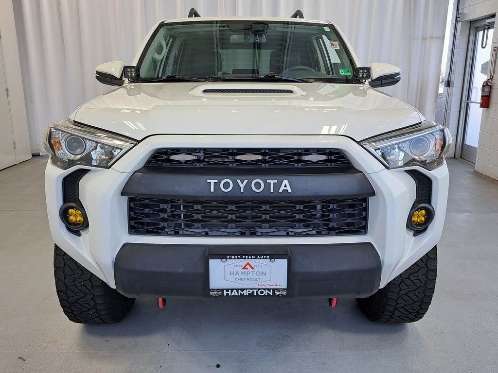 2019 Toyota 4Runner TRD Off-Road Premium photo 3