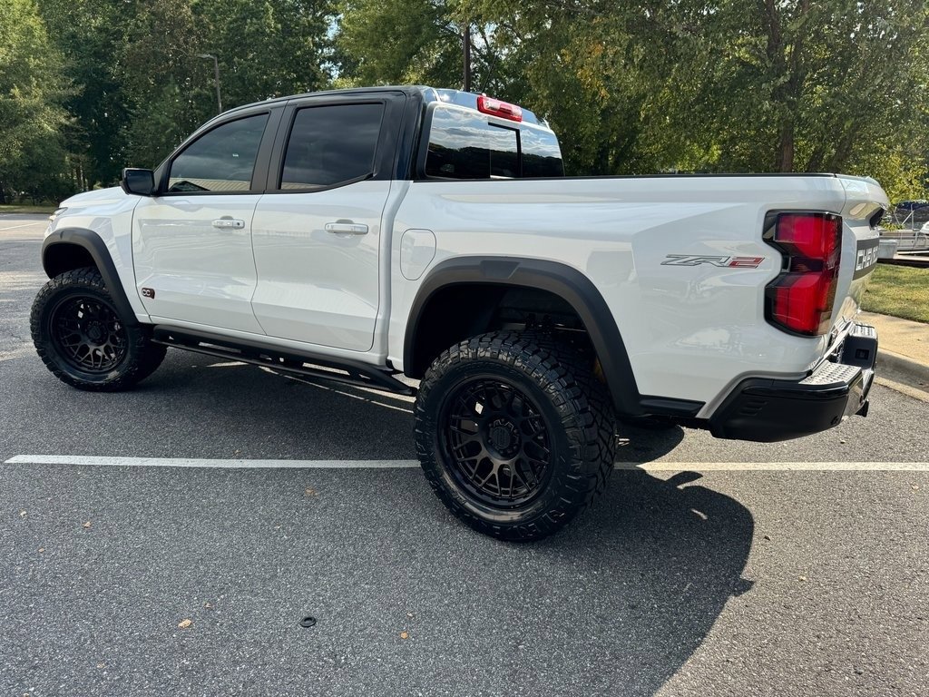 2026 Chevrolet Colorado ZR2 photo 8
