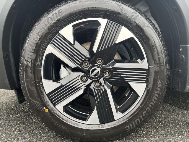2026 Nissan Kicks SV photo 3