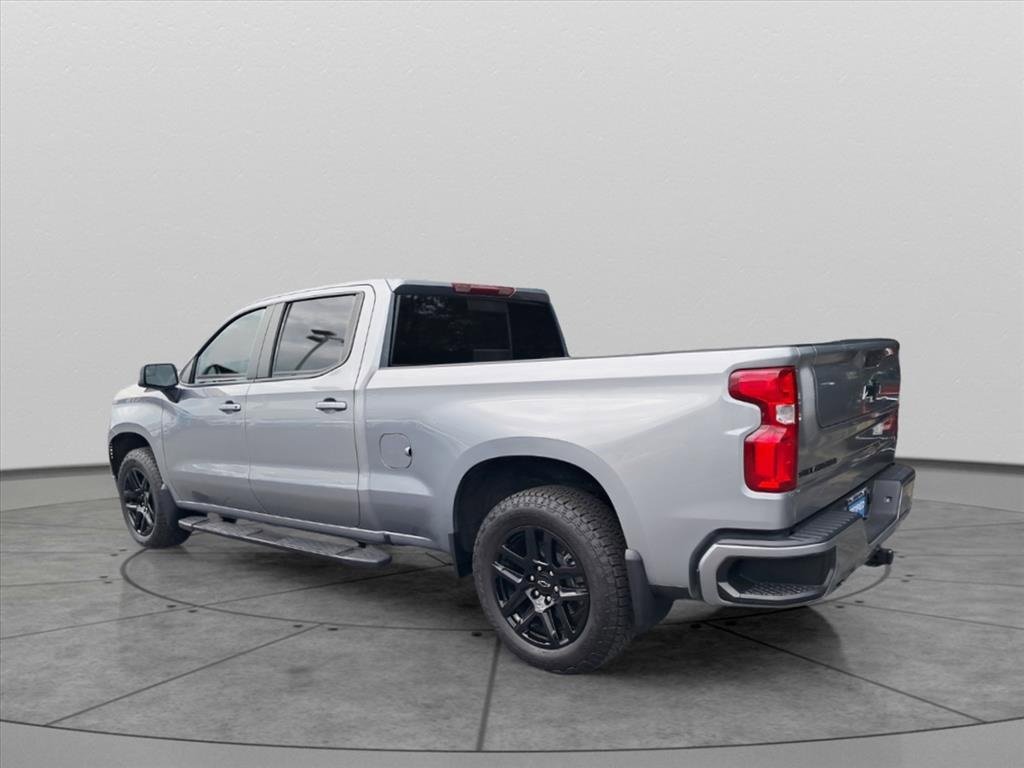 2024 Chevrolet Silverado 1500 RST photo 3