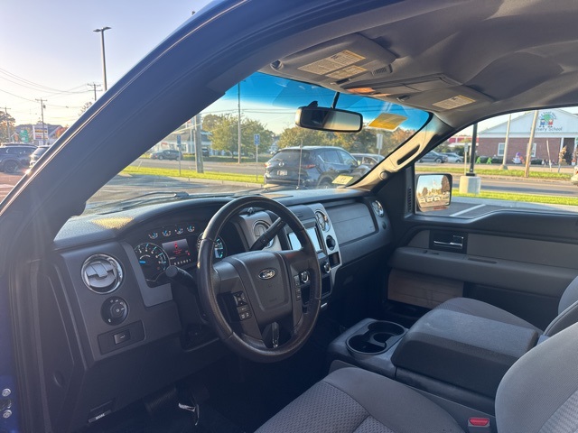 2014 Ford F-150 XLT photo 8