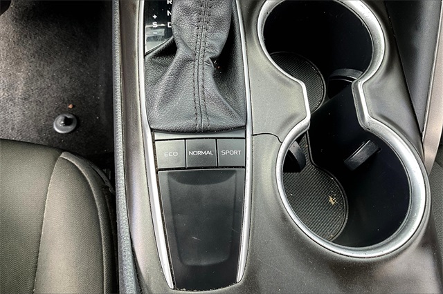 2023 Toyota Camry LE photo 24